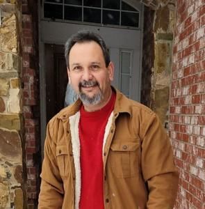 Meet your Posher, Raul